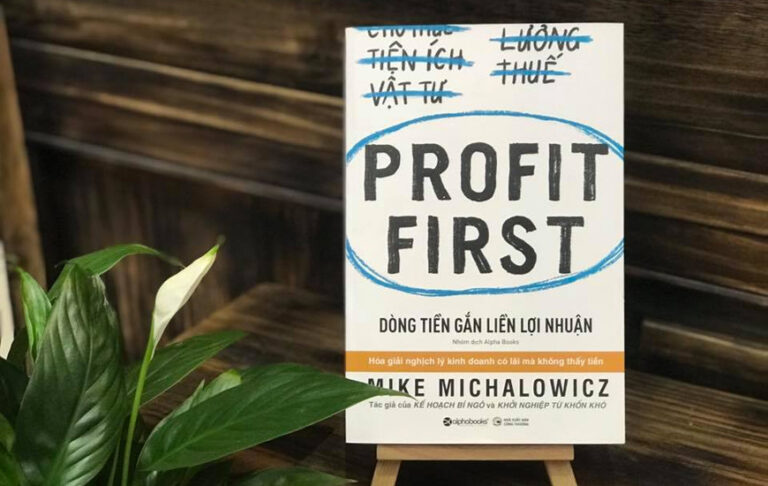 Profit First by Mike Michalowicz Summary Book: How to Transform Your Business Finances